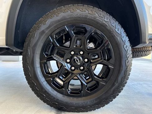 Used 2026 Chevrolet Colorado Trail Boss AWD/4WD image 26