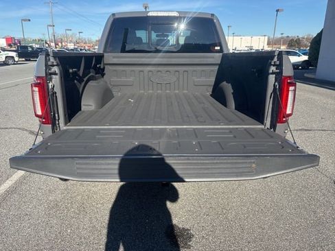 Used 2018 Ford F150 Raptor w/ Equipment Group 801A Mid image 21