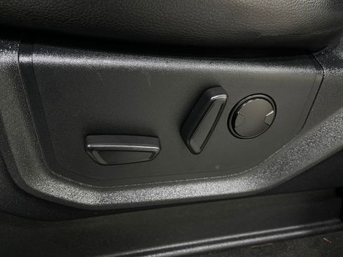 Used 2019 Ford F150 Lariat image 16