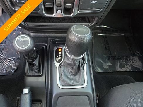 Certified 2023 Jeep Gladiator Sport AWD/4WD image 19