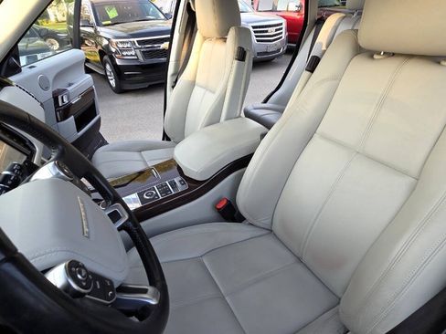 Used 2016 Land Rover Range Rover AWD/4WD image 32