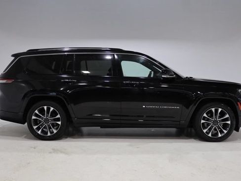 Used 2023 Jeep Grand Cherokee L Overland w/ Advanced Protech Group III AWD/4WD image 8
