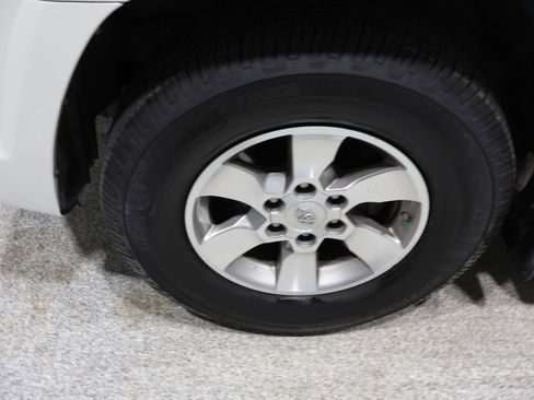 Used 2013 Toyota 4Runner SR5 image 8