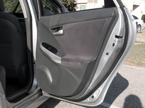 Used 2011 Toyota Prius Two image 39