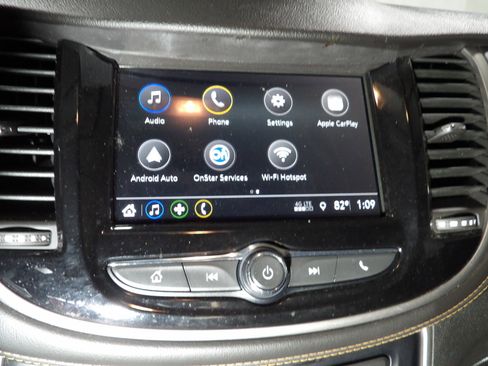 Used 2019 Chevrolet Trax LS image 14