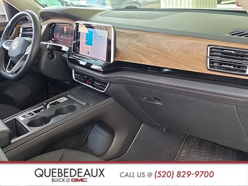 Used 2024 Volkswagen Atlas SE AWD/4WD image 21
