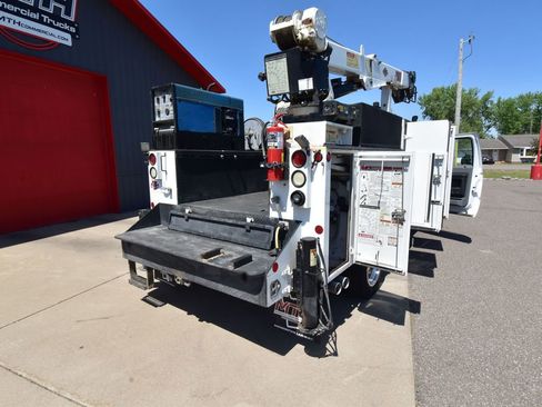 Used 2014 Ford F550 4x4 Regular Cab Super Duty image 20