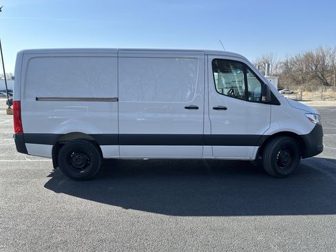 New 2025 Mercedes-Benz Sprinter 2500 image 8