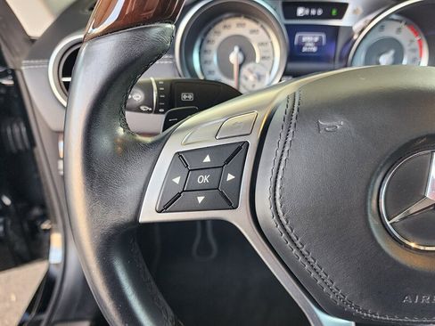 Used 2014 Mercedes-Benz SL 550 w/ Sport Wheel Package image 47