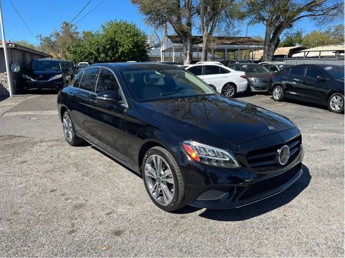 Used 2020 Mercedes-Benz C 300 4MATIC Sedan image 3