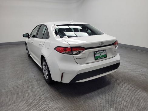 Used 2022 Toyota Corolla LE image 5