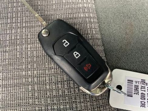 Used 2024 Ford F250 XLT image 24