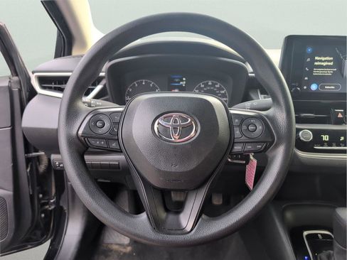 Used 2024 Toyota Corolla LE image 28