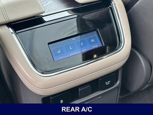 Used 2024 Lincoln Navigator Reserve AWD/4WD image 17