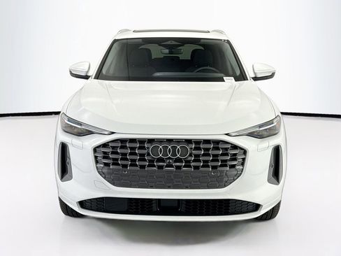 Used 2025 Audi Q5 Premium Plus AWD/4WD image 2