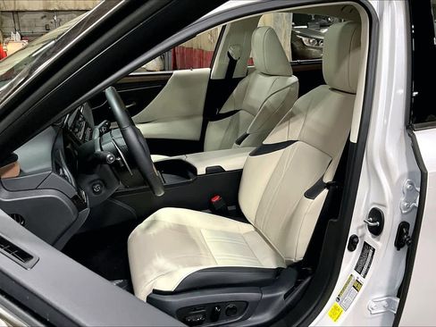 Used 2025 Lexus ES 350 Ultra Luxury image 7