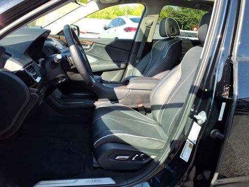 Certified 2024 Acura RDX SH-AWD w/ Advance Package image 40