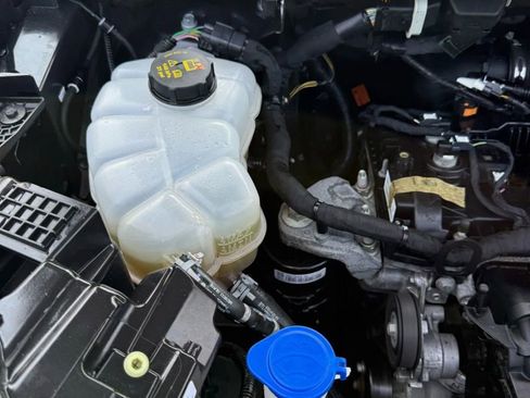 Used 2022 Ford Edge SEL image 40