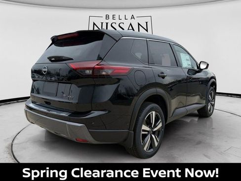 New 2025 Nissan Rogue SL w/ Tech Package AWD/4WD image 3