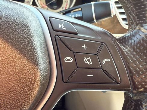 Used 2016 Mercedes-Benz E 350 4MATIC Sedan image 11