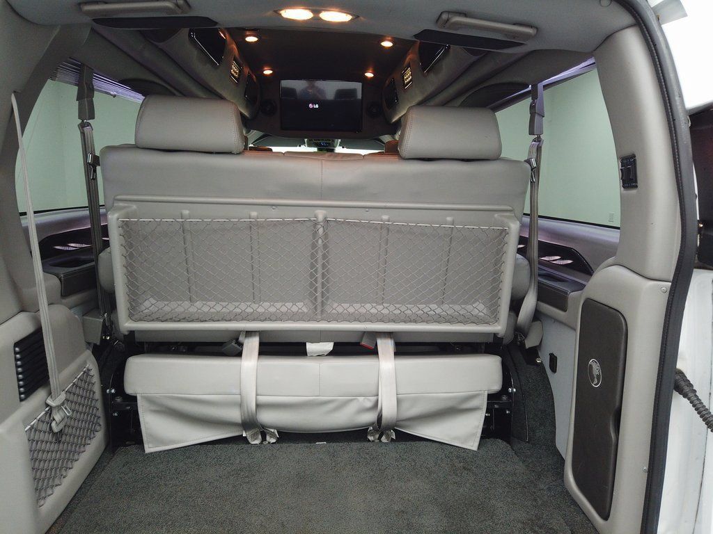 Used 2020 GMC Savana 2500 Extended w/ Enhanced Convenience Package RWD image 7
