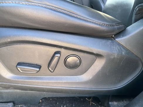 Certified 2023 Ford Explorer XLT w/ Equipment Group 202A image 27