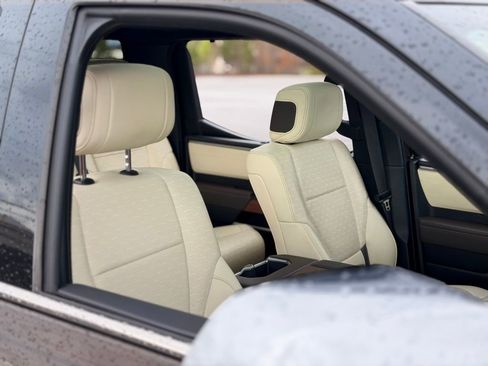 Used 2023 Toyota Tundra 1794 Edition image 9