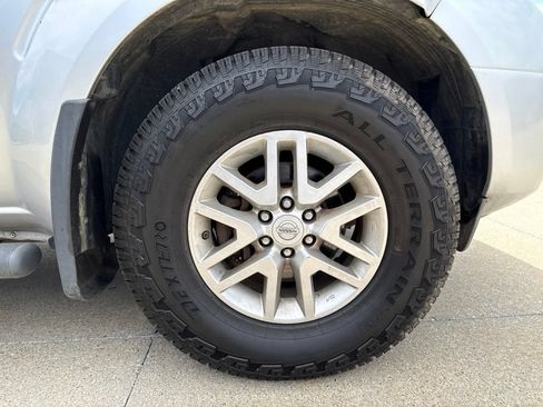 Used 2014 Nissan Frontier SV w/ SV Value Truck Package AWD/4WD image 47