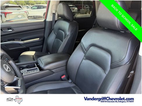 Used 2024 Nissan Pathfinder SL FWD image 22