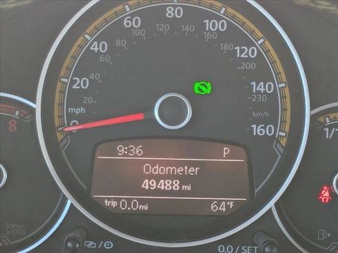 Used 2018 Volkswagen Beetle 2.0T Dune image 11