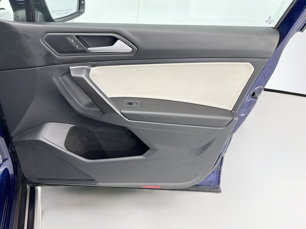 Used 2021 Volkswagen Tiguan SEL FWD image 24