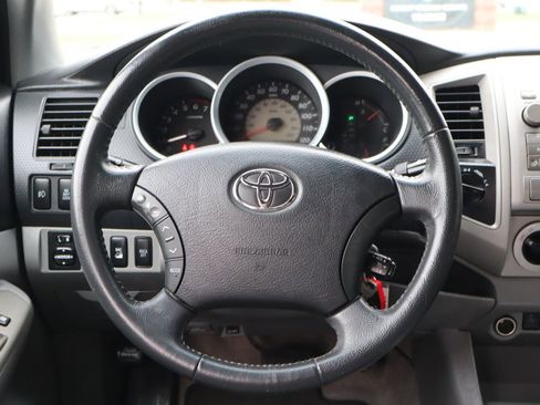 Used 2010 Toyota Tacoma 4x4 Double Cab image 18