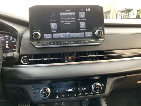 Used 2023 Mitsubishi Outlander SE image 22