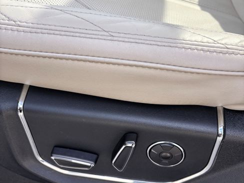 Used 2021 Ford Expedition Max Platinum image 18