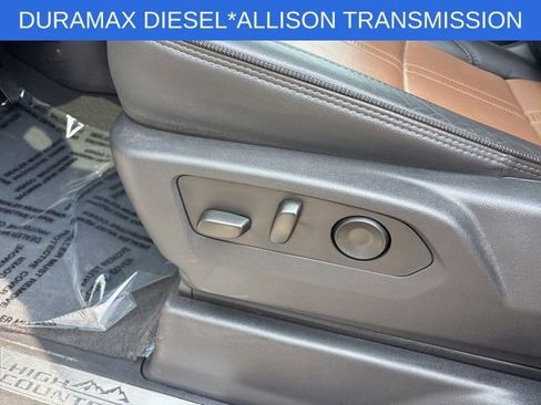 Used 2025 Chevrolet Silverado 2500 High Country w/ High Country Premium Package image 23