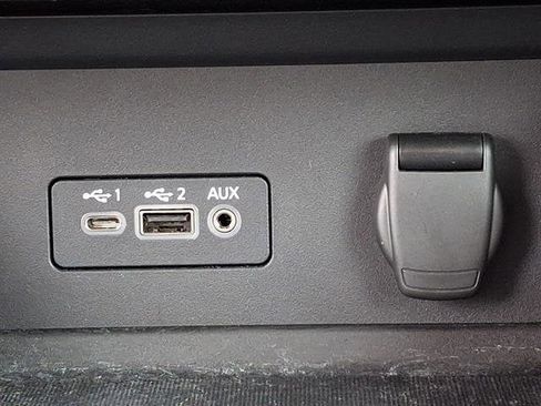 Certified 2023 Nissan Sentra SV FWD image 24