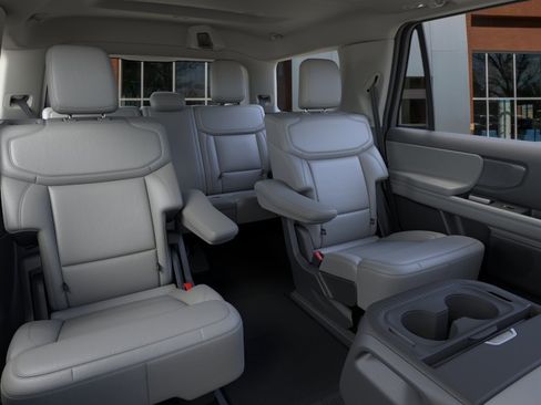 New 2026 Ford Expedition Active AWD/4WD image 11