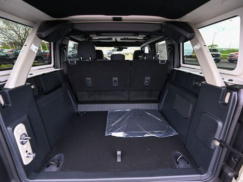 New 2026 Ford Bronco Big Bend AWD/4WD image 13