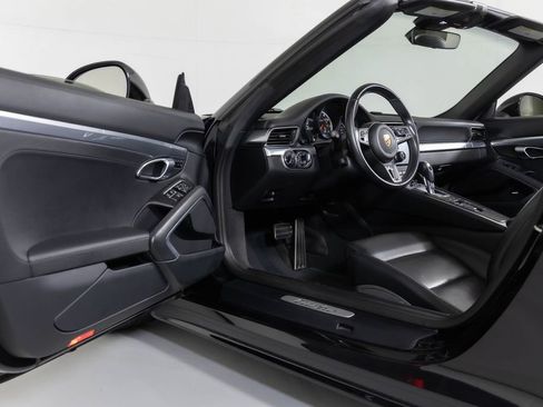 Used 2019 Porsche 911 Turbo image 26