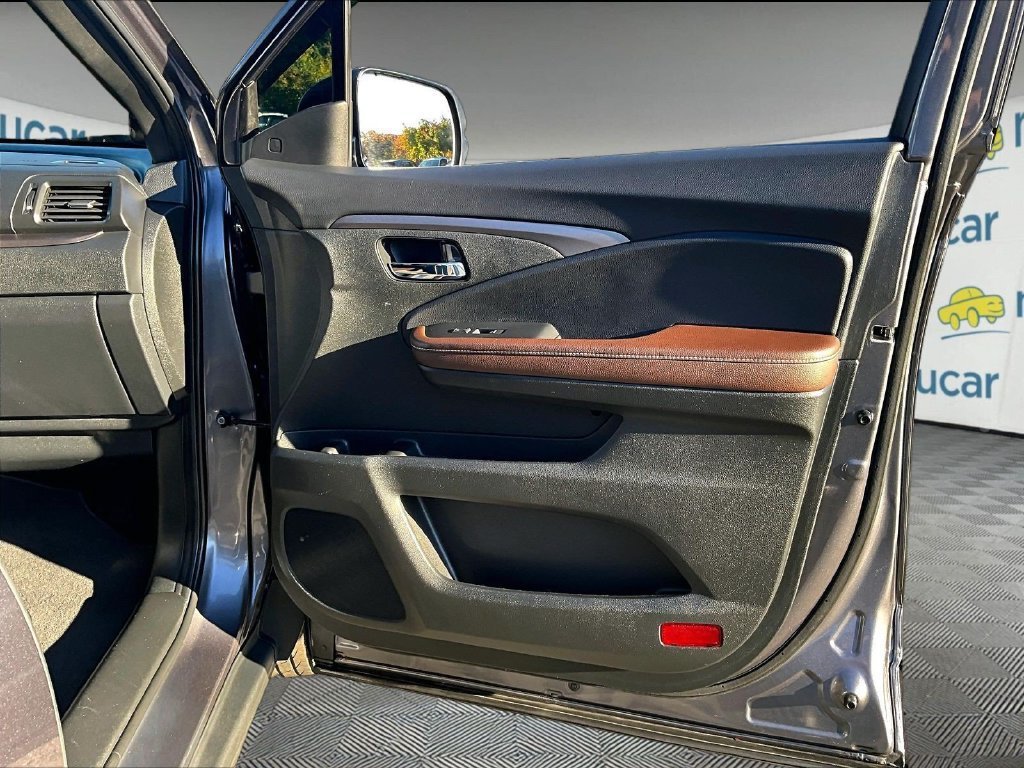 Used 2025 Honda Ridgeline RTL image 12