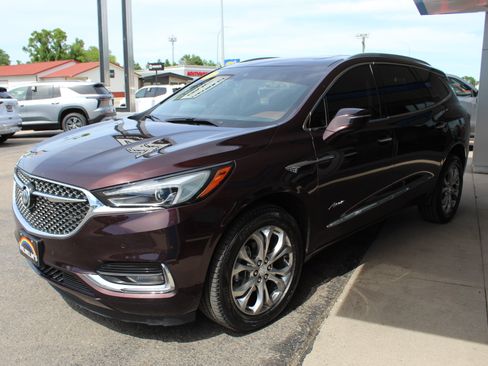 Certified 2021 Buick Enclave Avenir w/ Avenir Technology Package AWD/4WD image 11