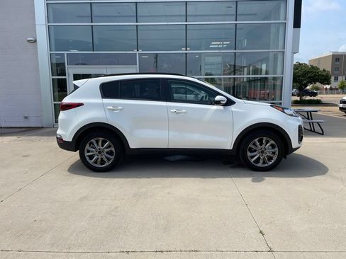 Used 2021 Kia Sportage S w/ S AWD Premium Package image 4