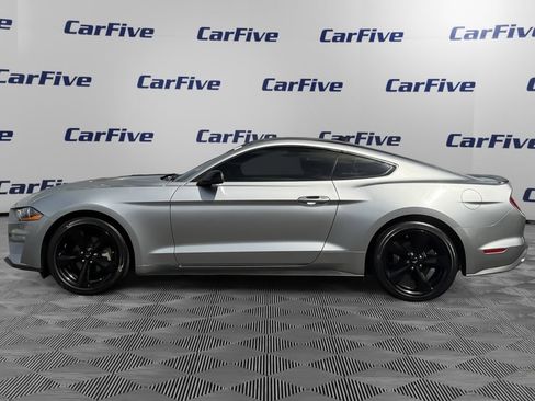 Used 2022 Ford Mustang Premium RWD image 2