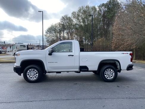 Used 2025 Chevrolet Silverado 2500 W/T w/ WT Convenience Package image 6
