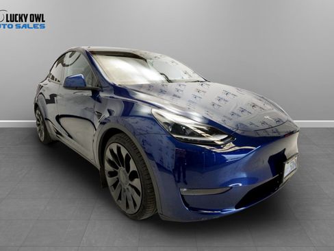Used 2022 Tesla Model Y Performance AWD/4WD image 26