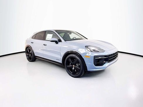 New 2025 Porsche Cayenne GTS image 7