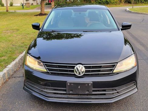 Used 2017 Volkswagen Jetta S FWD image 4