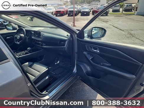 Certified 2024 Nissan Rogue SV w/ SV Premium Package AWD/4WD image 31