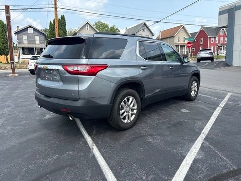 Used 2021 Chevrolet Traverse LT AWD/4WD image 4