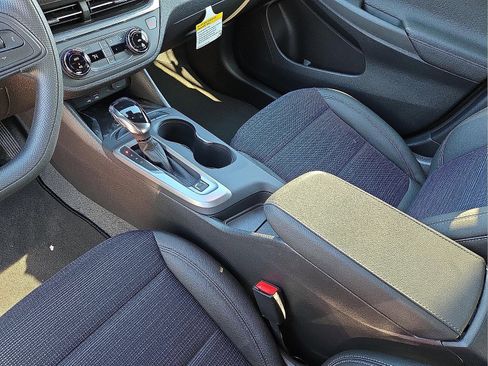 New 2026 Buick Envista Preferred w/ Convenience II Package image 25